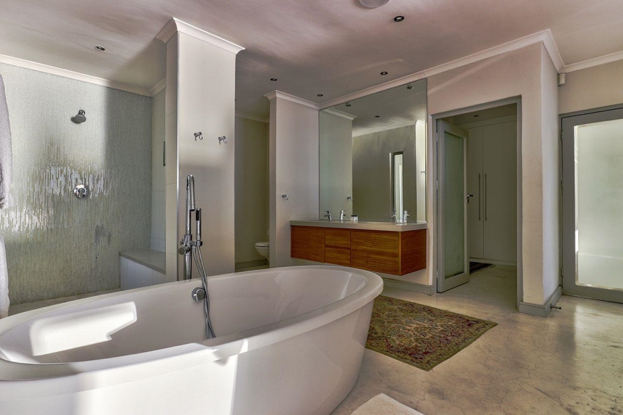 3 Bedroom Property for Sale in Bantry Bay Western Cape